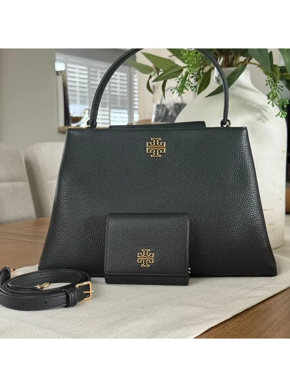 880+! New Tory Burch Britten in black Leather Satchel and Britten bifold wallet